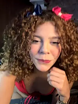 hannachris- online show from December 2025 12:05:01 AM