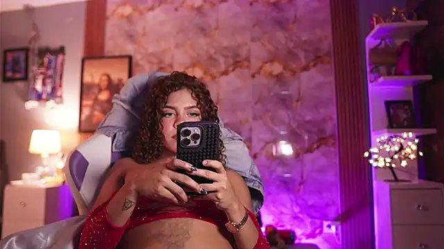 hannachris- online show from November 2025 11:26:01 PM