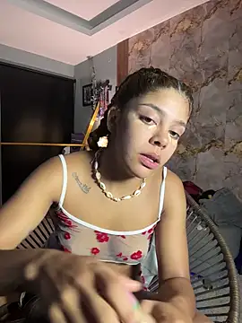 hannachris- online show from December 2025 11:25:02 PM