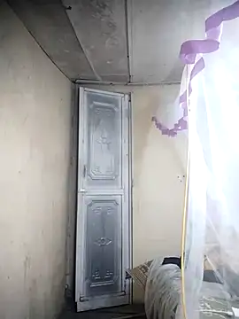 Dung-Thao19 online show from October 2025 01:52:01 PM