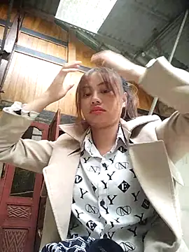 Dung-Thao19 online show from October 2025 05:52:02 AM