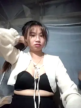 Dung-Thao19 online show from October 2025 08:28:02 PM