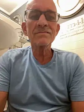 Snapshot of RightSized62 chatting on September 2025 06:30:01 PM RightSized62 online show from September 2025 06:30:01 PM