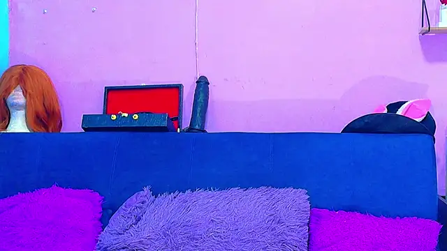 CristalRose online show from December 2025 05:12:02 PM