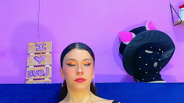 CristalRose online show from April 2026 10:16:02 PM