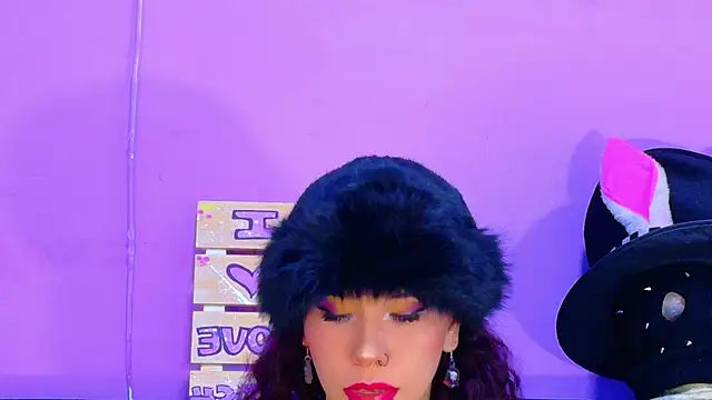 CristalRose online show from April 2026 08:57:02 PM
