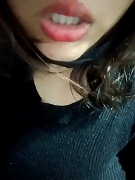 Hott Muskan online show from March 2026 07:04:01 PM