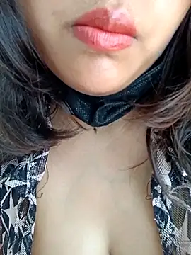 Hott Muskan online show from April 2026 10:55:01 AM
