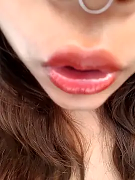 Snapshot of Hott_Muskan chatting on November 2025 10:26:02 AM Hott Muskan online show from November 2025 10:26:02 AM