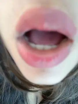 Snapshot of Hott_Muskan chatting on September 2025 11:17:02 AM Hott Muskan online show from September 2025 11:17:02 AM