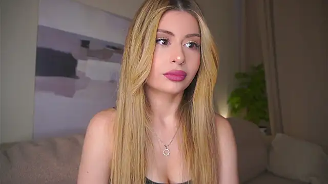 Snapshot of GeorginaHarn chatting on May 2026 09:10:02 AM GeorginaHarn online show from May 2026 09:10:02 AM