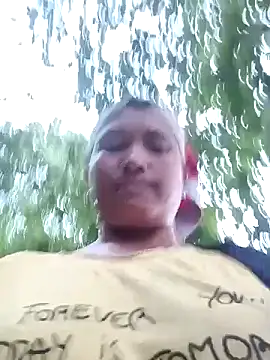 Snapshot of Love-Mama33 chatting on September 2025 11:02:02 AM Love-Mama33 online show from September 2025 11:02:02 AM