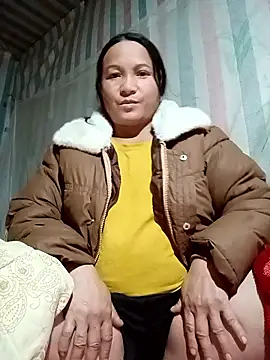 Love-Mama33 online show from January 2026 01:05:01 PM