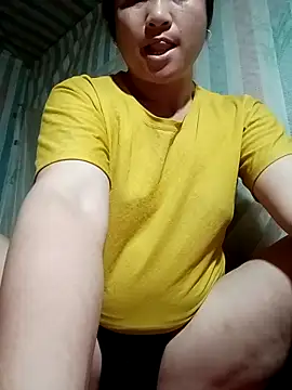 Love-Mama33 online show from February 2026 11:24:01 PM