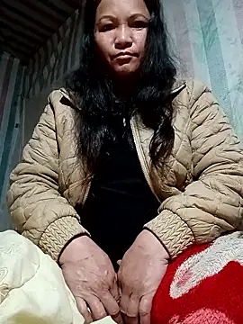 Love-Mama33 online show from January 2026 06:04:01 PM