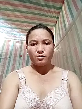 Snapshot of Love-Mama33 chatting on October 2025 09:32:01 AM Love-Mama33 online show from October 2025 09:32:01 AM
