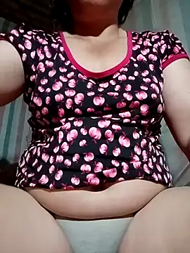 Love-Mama33 online show from March 2026 10:10:02 PM