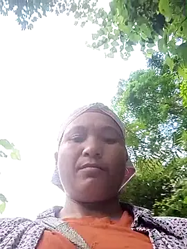 Snapshot of Love-Mama33 chatting on September 2025 11:55:02 PM Love-Mama33 online show from September 2025 11:55:02 PM