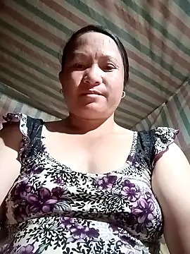 Love-Mama33 online show from March 2026 01:13:01 PM