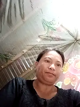 Snapshot of Love-Mama33 chatting on September 2025 11:22:01 PM Love-Mama33 online show from September 2025 11:22:01 PM
