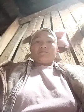 Love-Mama33 online show from November 2025 12:27:01 PM