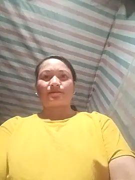 Love-Mama33 online show from October 2025 01:10:01 PM