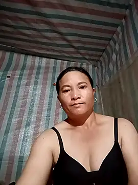 Snapshot of Love-Mama33 chatting on October 2025 01:45:01 PM Love-Mama33 online show from October 2025 01:45:01 PM