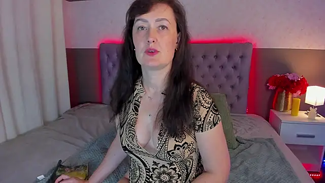 NathalyStars online show from November 2025 01:48:02 PM