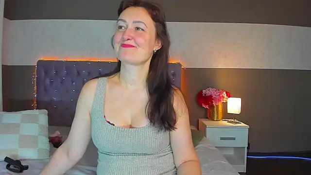 NathalyStars online show from February 2026 02:05:01 PM