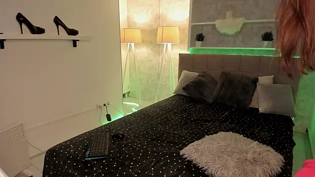 IsabelKiss online show from November 2025 06:39:02 AM