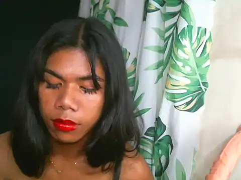 Snapshot of alezandraxx chatting on September 2025 05:39:02 AM alezandraxx online show from September 2025 05:39:02 AM