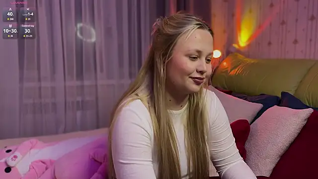 Estella Elwood online show from March 2026 07:54:02 PM