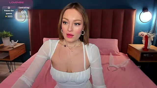 EvelynPoole online show from April 2026 01:35:02 AM