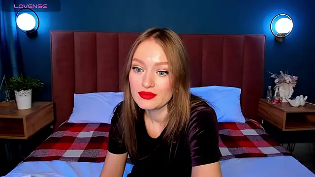 EvelynPoole online show from December 2025 01:27:01 AM