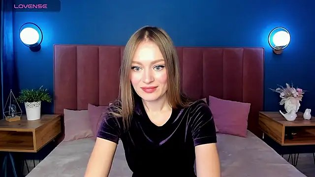 EvelynPoole online show from November 2025 01:37:01 AM