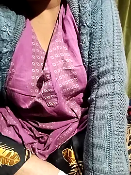 Snapshot of BOBITA_1 chatting on December 2025 01:22:01 AM BOBITA 1 online show from December 2025 01:22:01 AM