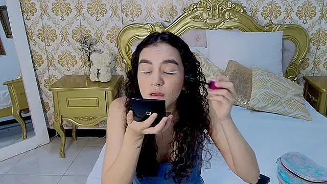 JessB  online show from October 2025 07:35:01 PM