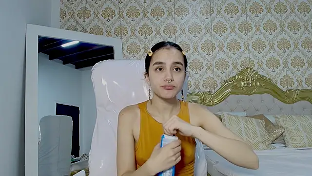 Snapshot of JessB_ chatting on October 2025 05:57:02 PM JessB online show from October 2025 05:57:02 PM