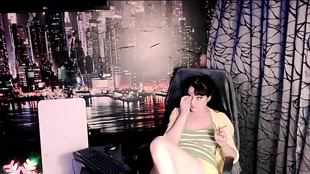 AMOURSWEET2025 online show from April 2026 06:11:02 PM