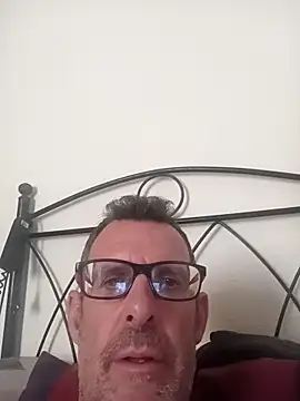 gigolobcn online show from April 2026 01:15:01 PM