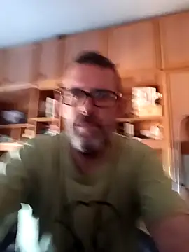 gigolobcn online show from April 2026 04:57:01 PM