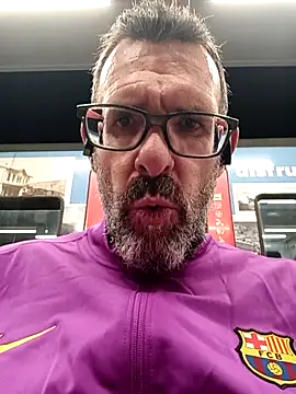 gigolobcn online show from April 2026 09:05:01 PM