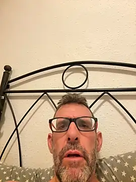 Snapshot of gigolobcn chatting on September 2025 12:32:01 AM gigolobcn online show from September 2025 12:32:01 AM