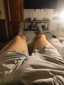 Snapshot of gigolobcn chatting on October 2025 03:07:01 AM gigolobcn online show from October 2025 03:07:01 AM