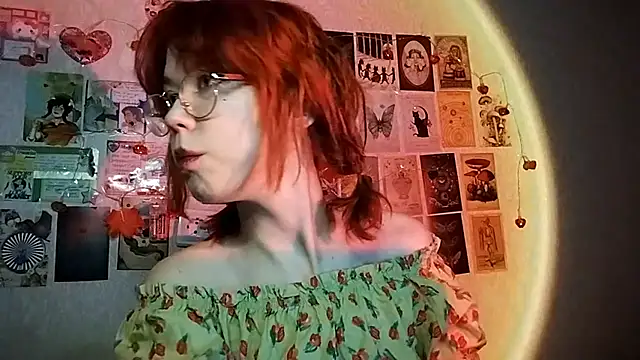 Snapshot of Ieadership chatting on November 2025 02:28:02 PM Ieadership online show from November 2025 02:28:02 PM