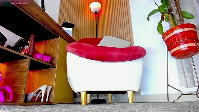 Anastacia lestrange online show from October 2025 11:31:01 AM