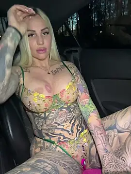 CoraDiamond online show from March 2026 06:20:01 PM