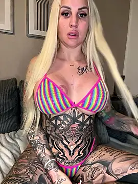 CoraDiamond online show from January 2026 12:05:02 AM