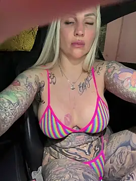 CoraDiamond online show from February 2026 08:41:01 PM