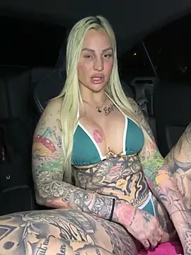 CoraDiamond online show from March 2026 07:07:01 PM